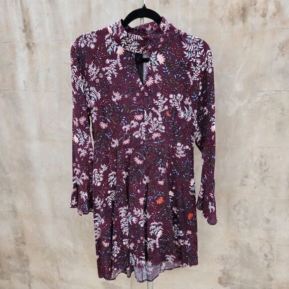 two arrows Dresses & Skirts - Two arrows dark floral keyhole bell sleeve dress